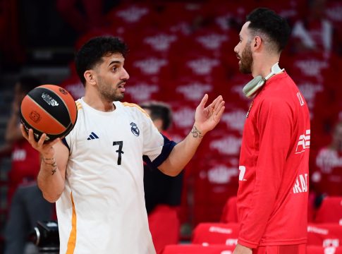 Τα είπαν οι γκαούτσος: Τετ α τετ Βιλντόζα-Καμπάτσο