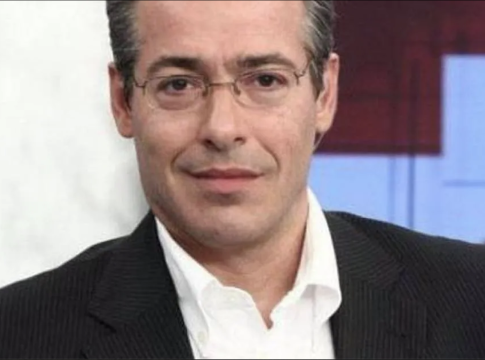Ήταν παντρεμένος μαζί της για 10 μέρες: Αυτή είναι η πασίγνωστη τραγουδίστρια που είχε παντρευτεί ο Νίκος Μάνεσης, πριν την Φαίη Μαυραγάνη