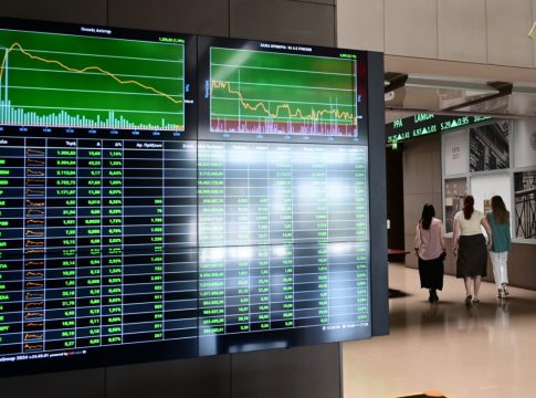 Χρηματιστήριο: Κατατέθηκε στη Βουλή το νομοσχέδιο για την Κεφαλαιαγορά – Τι προβλέπει