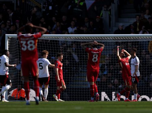 Φούλαμ – Λίβερπουλ 3-2: Ο Μάρκο Σίλβα «φρέναρε» τους «κόκκινους»