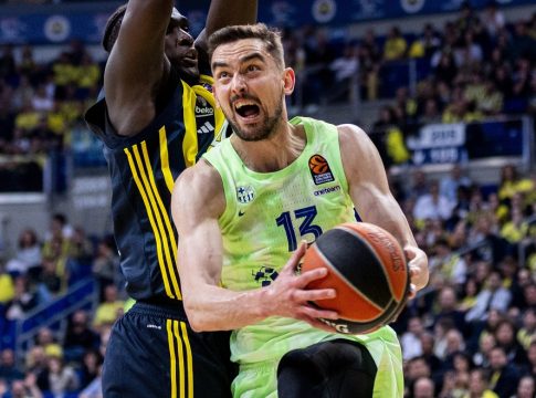 Φενέρμπαχτσε – Μπαρτσελόνα 75-83: Δώρο των Καταλανών στον Ολυμπιακό, «γκρεμίζουν» τη Φενέρ από την κορυφή