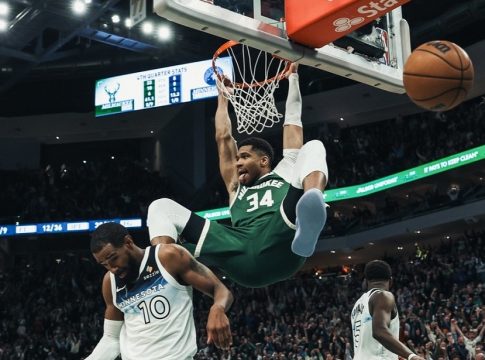 Μπακς – Τίμπεργουλβς 110-103: Αδιανόητη ανατροπή από το -24 με triple double Αντετοκούνμπο