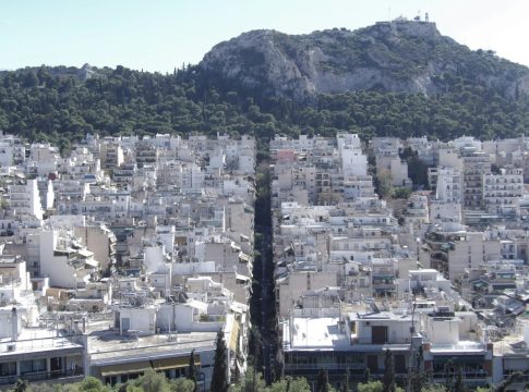 Ευρώπη σε κρίση στέγασης: Πώς ανεβαίνουν τα ενοίκια παντού – Εκρηκτική αύξηση τιμών σε Ελλάδα και ΕΕ