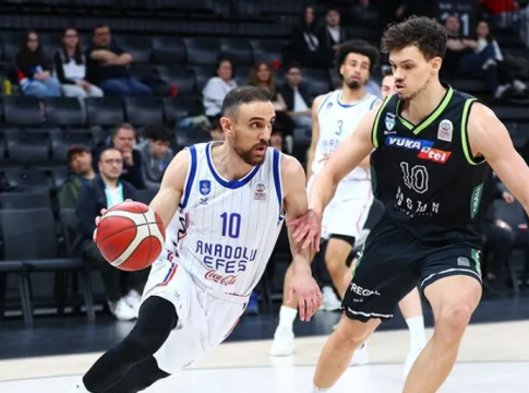 Εφές – Μερκεζεφέντι 97-100: Εντός έδρας ήττα για την ομάδα της Πόλης πριν τον Παναθηναϊκό
