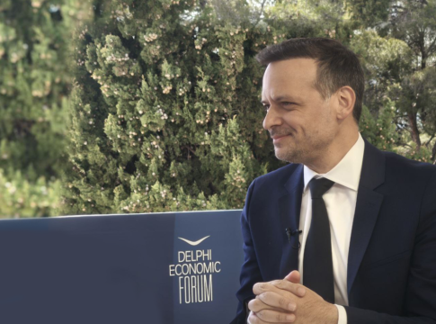ΟΤ Delphi Economic Forum X – Χάρης Δούκας: «Χρειαζόμαστε υποδομές για να υποδεχτούμε 10 εκατ. τουρίστες»