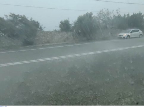 Καιρός: Ισχυρή χαλαζόπτωση σε περιοχές της Χαλκιδικής