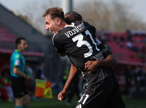 Μόντσα – Κόμο 1-3: Μεγάλη νίκη των φιλοξενούμενων στη «μάχη» Κυριακόπουλου – Δουβίκα