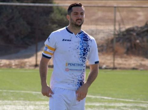 Ο Μανωλάς σκόραρε στην ΕΠΣ Κυκλάδων και πανηγύρισε α λα.. Μπαρτσελόνα (vids)