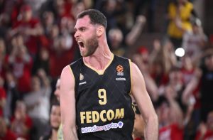 Παπαγιάννης: Η επιστροφή και η «δήλωσή» του κόντρα στη Μπαρτσελόνα