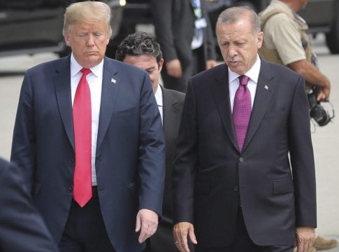Ο Ερντογάν συνομίλησε τηλεφωνικά με τον Τραμπ – Τον προσκάλεσε στην Τουρκία