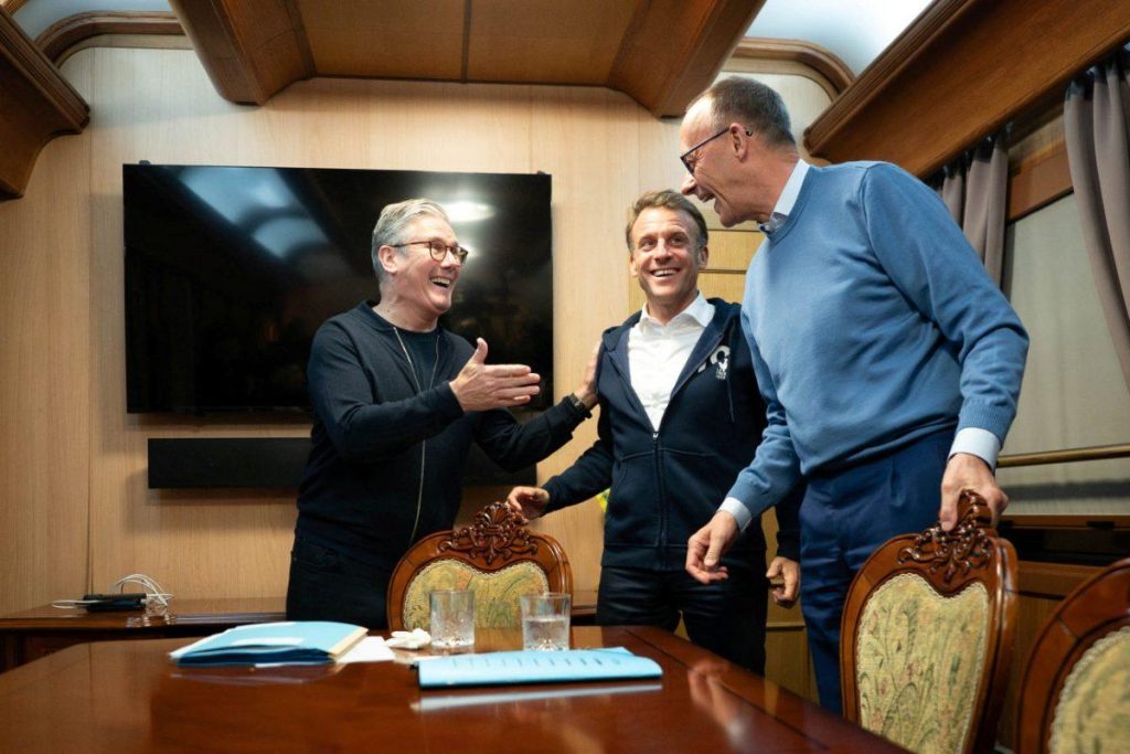 Τελικά έκαναν χρήση κοκαΐνης στο τρένο οι Μακρόν, Στάρμερ και Μερτς; – Το Παρίσι απαντά