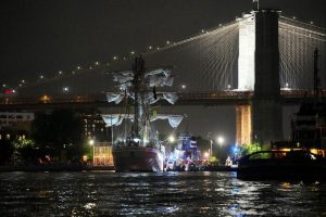 Ναυτικό ατύχημα στη Γέφυρα του Μπρούκλιν: «Άνθρωποι κρέμονταν από κατάρτια, έλεγα ταινία είναι;»