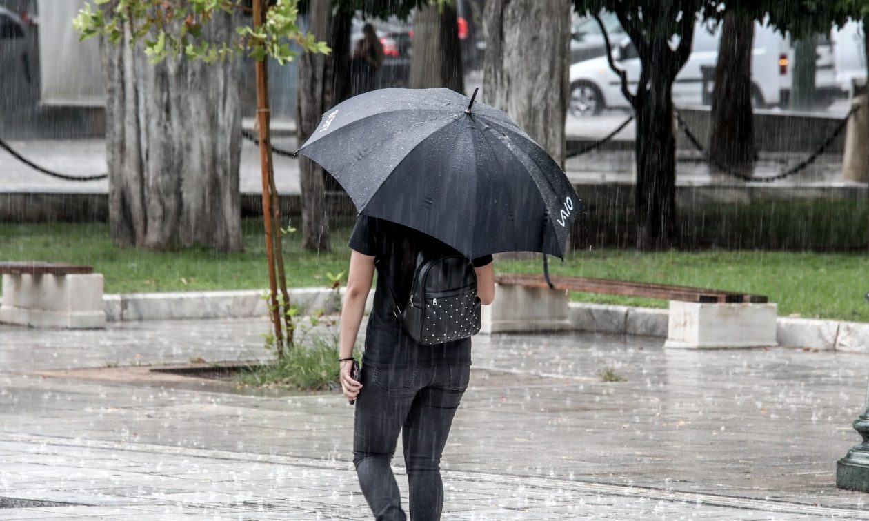 Καιρός: Τι ώρα θα βρέξει στην Αττική σήμερα