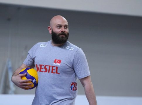 Καβγατζής Τούρκος προπονητής στην ΑΕΚ