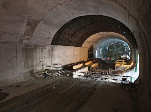 Μετρό: Πότε φτάνει ο Μετροπόντικας στον σταθμό Ευαγγελισμού – Το χρονοδιάγραμμα για τη Γραμμή 4
