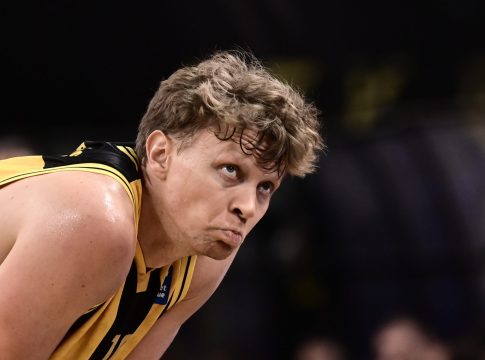 ΑΕΚ Betsson: Εκτός ο Κουζμίνσκας στο ματς κόντρα στον Προμηθέα