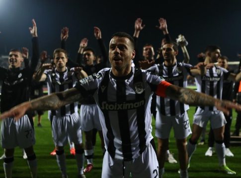 ΠΑΟΚ για το «αντίο» στον Βιεϊρίνια: «Να τιμήσουμε την ζωντανή Ιστορία μας»
