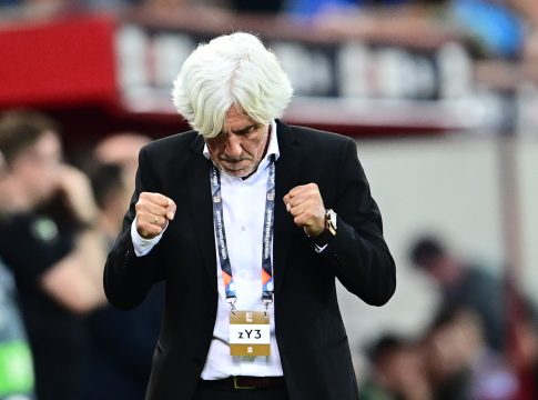 Γιοβάνοβιτς: «Ήταν πολύ εύκολη απόφαση να παραμείνω στην Εθνική» (vid)