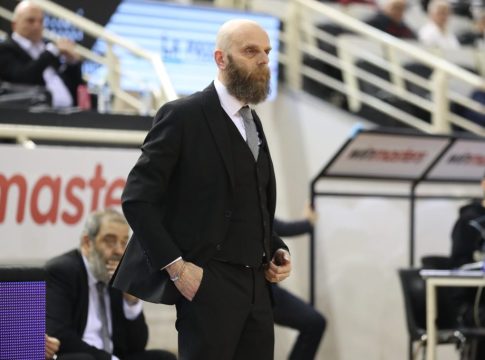 Καντσελιέρι: «Θα τοποθετήσουμε καπνό έξω από τα γραφεία και θα δούμε αν θα βγει λευκός ή μαύρος καπνός»
