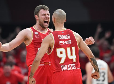 Με Φουρνιέ η 12άδα του Ολυμπιακού για το Game 4 απέναντι στη Ρεάλ Μαδρίτης