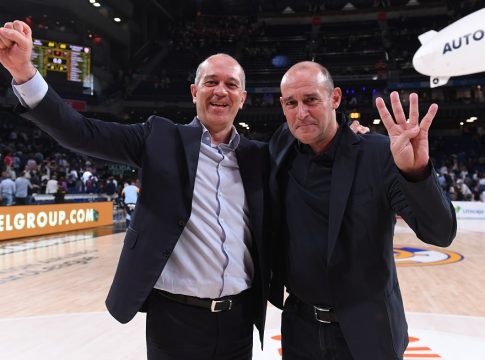 Έτσι βίωσαν οι αδερφοί Αγγελόπουλοι την πρόκριση του Ολυμπιακού στο Final Four (vid)