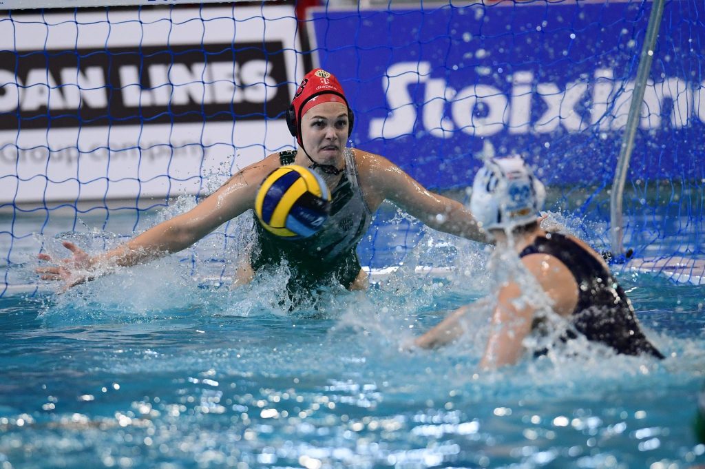 Σαντ Άντριου – Φερεντσβάρος 10-7: Οι Ισπανίδες για πρώτη φορά στον τελικό του Champions League