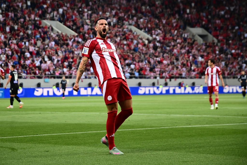 Ο Ολυμπιακός ισοφάρισε με γκολ του Βέλντε (1-1, vid)