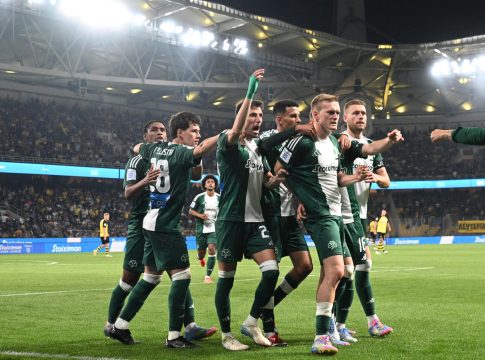 ΑΕΚ – Παναθηναϊκός 1-2: «Κλείδωσαν» τη δεύτερη θέση με ανατροπή στην Opap Arena οι «πράσινοι»