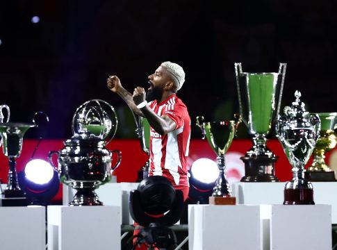 Με Βανδή, την «Πανσέληνο» και το μετάλλιο του πρωταθλητή στο στήθος γιόρτασε ο Ροντινέι (vid)