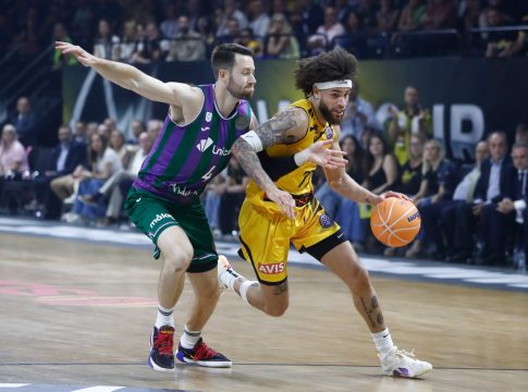 ΑΕΚ – Μάλαγα 65-71: «Blackout» στο φινάλε και αποκλεισμός για την Ένωση (vid)