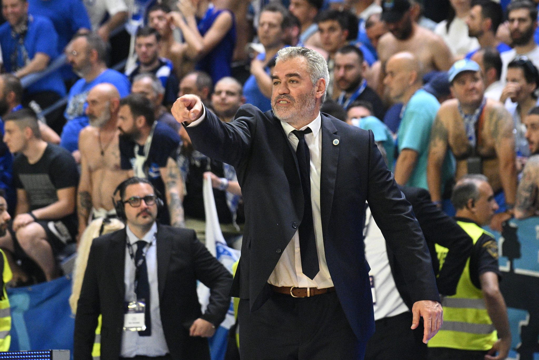 Σιγάλας προς τους παίκτες του Ηρακλή μετά την άνοδο: «Αυτή είναι μία από τις μεγαλύτερες στιγμές στην καριέρα μου»