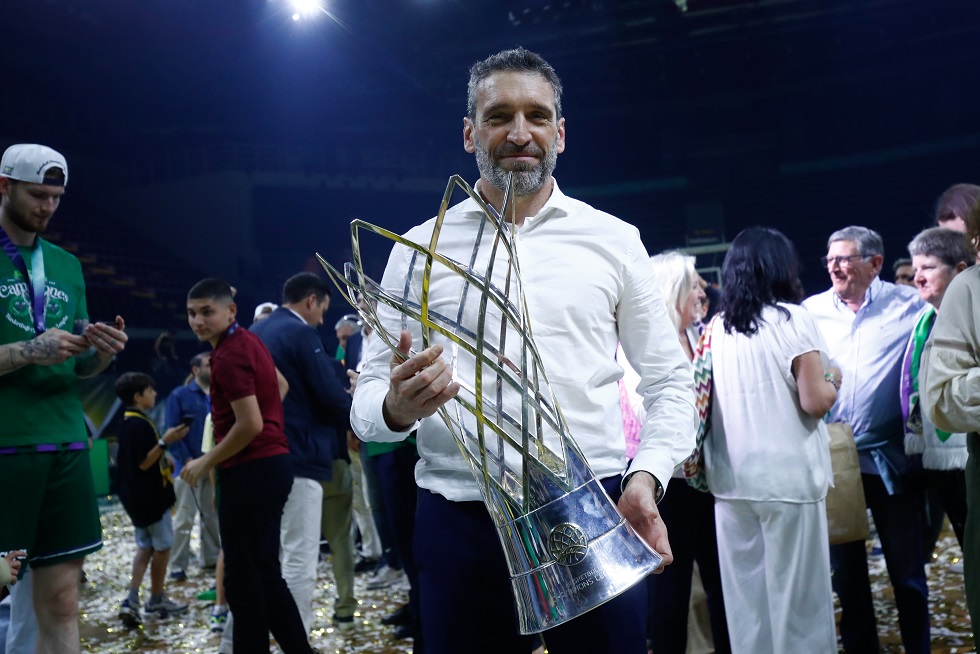 Ναβάρο: «Η Μάλαγα έχει αλλάξει τις ζωές μας για πάντα»