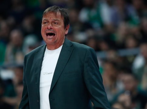 Αταμάν: «Να κλείσουμε τη σειρά την Τετάρτη, μετά θα σκεφτούμε το Final Four»