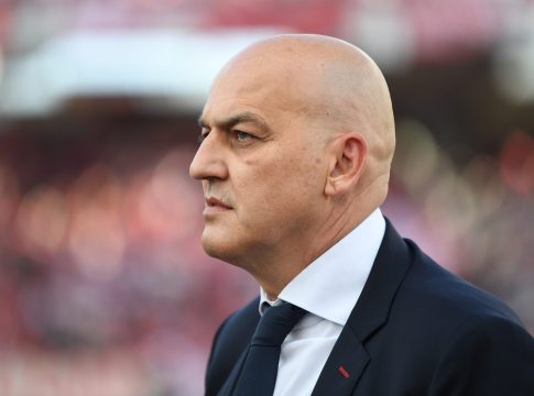 Κοβάσεβιτς: «Όταν ένας παίκτης παίζει στον Ολυμπιακό πρέπει να νιώθει αυτά τα χρώματα» (vid)