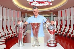 Μεντιλίμπαρ: «Νιώθω πολύ όμορφα στον Ολυμπιακό – Ντρέπομαι όταν τραγουδούν το όνομά μου»