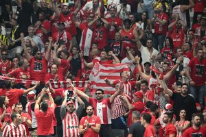 Ολυμπιακός: 5.000 «ερυθρόλευκοι» οπαδοί στο Άμπου Ντάμπι (pics)