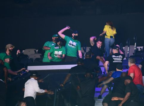 Euroleague: Ένταση μεταξύ των οπαδών του Ολυμπιακού και του Παναθηναϊκού στην «Etihad Arena» (pics)
