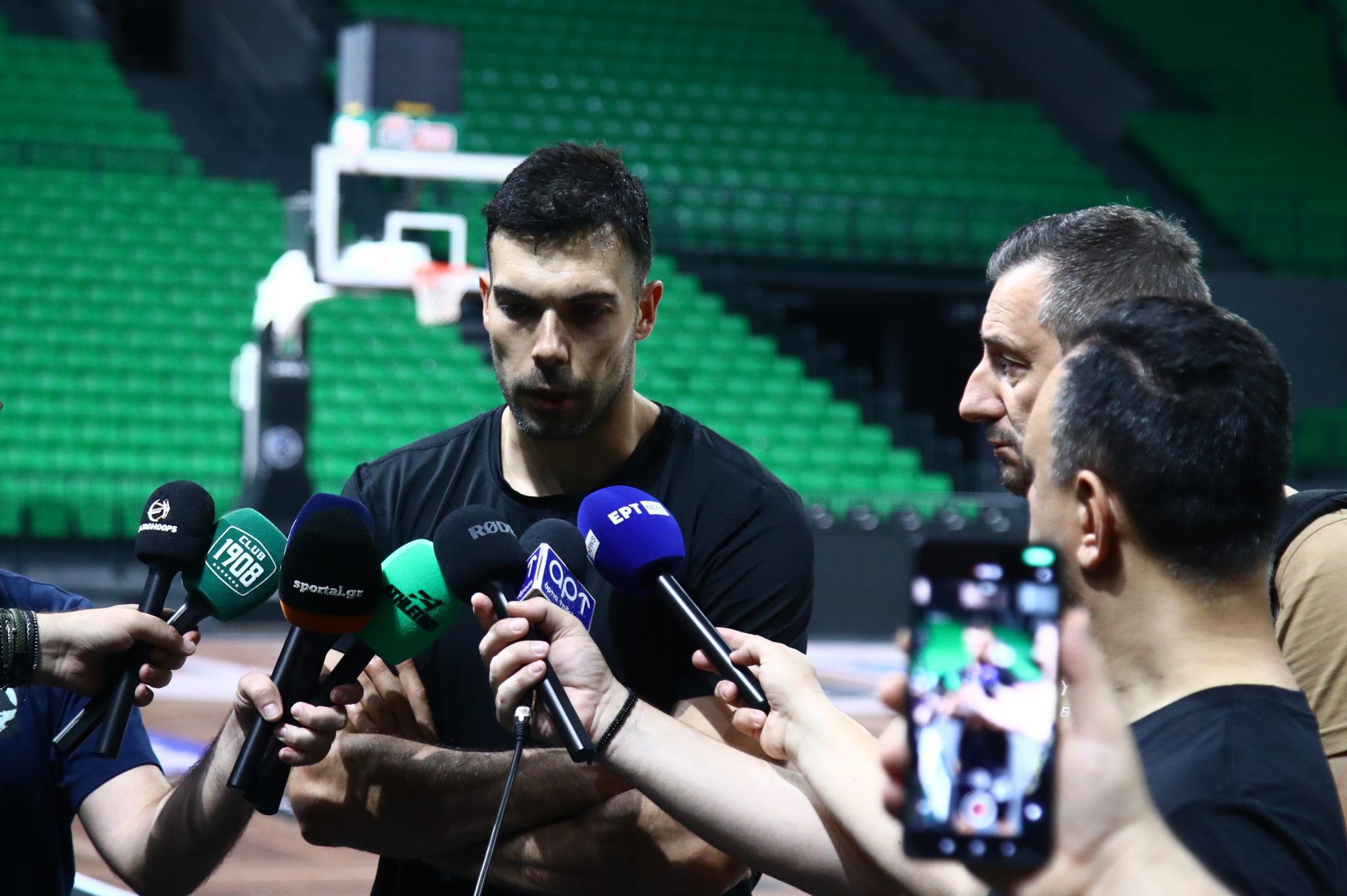 Σλούκας ενόψει του Game 1 με Ολυμπιακό: «Αν δεν κατακτήσουμε το πρωτάθλημα, στη χρονιά μπαίνει ένα πολύ αρνητικό πρόσημο»