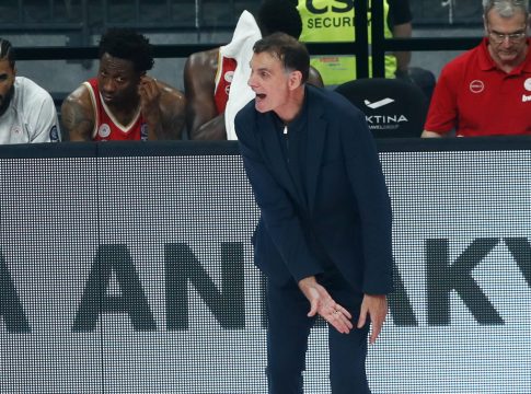 Μπαρτζώκας: «Να αναλογιστεί ο κάθε παίκτης τι χρειάζεται σε αυτό το επίπεδο για να κερδίσουμε»