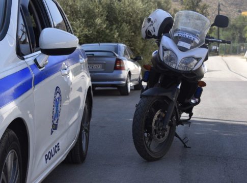 Πυροβολισμοί στη Θεσσαλονίκη – Ένοπλοι άνοιξαν πυρ εναντίον οχήματος