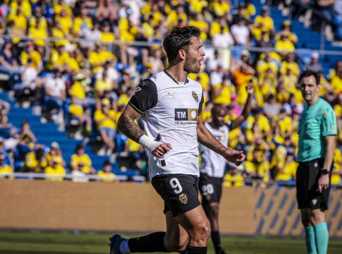 Τεσσάρα για Champions League η Βιγιαρεάλ (4-2) – «Κλείδωσε» την παραμονή της η Βαλένθια (2-3)