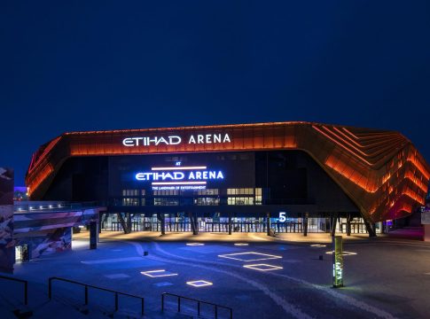 Η «Etihad Arena» γεμίζει… Έλληνες – Αυτό είναι το εντυπωσιακό γήπεδο του Final Four της Euroleague (pics, vids)