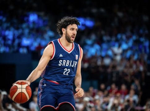 Οι Σέρβοι αποκαλύπτουν: «Ομάδα που είναι στο Final Four της Euroleague φουλάρει για Μίτσιτς»