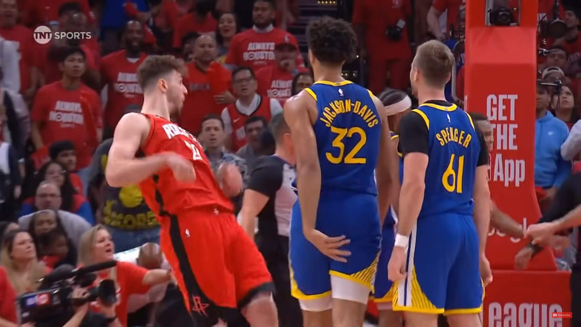 NBA: Αποβλήθηκε ο Σπένσερ μετά από κουτουλιά στον Σενγκούν! (vid)