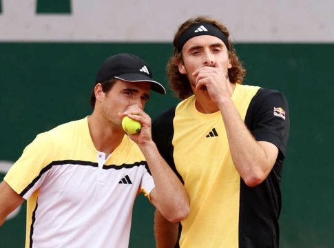 Roland Garros: Ήττα και αποκλεισμός για τα αδέρφια Τσιτσιπά στον πρώτο γύρο του διπλού