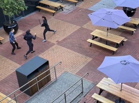 Αυστραλία: Καυγάς σε εμπορικό κέντρο ανάμεσα σε νεαρούς, βγήκε μαχαίρι – Ένας σοβαρά τραυματίας και συλλήψεις