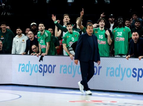 Αταμάν: «Θα προσπαθήσουμε να κερδίσουμε την Παρασκευή και να τελειώσουμε τη σειρά» (vid)