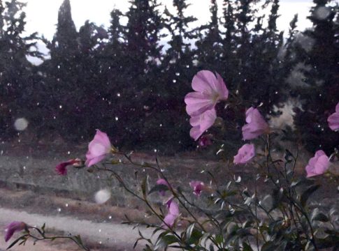 Άστατος ο καιρός το Σάββατο με βροχές: Πότε θα «χτυπήσουν» καταιγίδες την Αττική