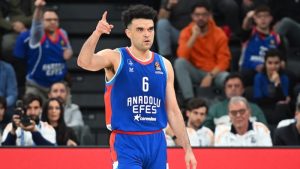 Ο Ελάιζα Μπράιαντ, οι επαφές με την Εφές και το ενδιαφέρον Παναθηναϊκού και Ολυμπιακού – Τι αποκαλύπτουν στη Σερβία