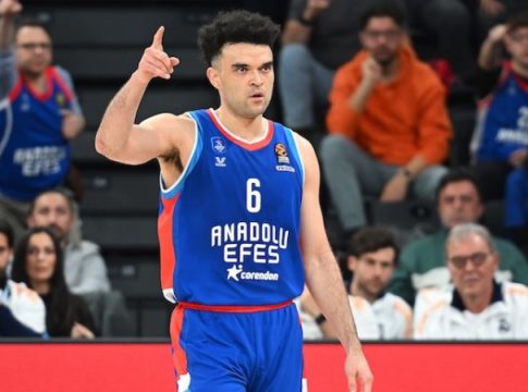 Ο Ελάιζα Μπράιαντ, οι επαφές με την Εφές και το ενδιαφέρον Παναθηναϊκού και Ολυμπιακού – Τι αποκαλύπτουν στη Σερβία